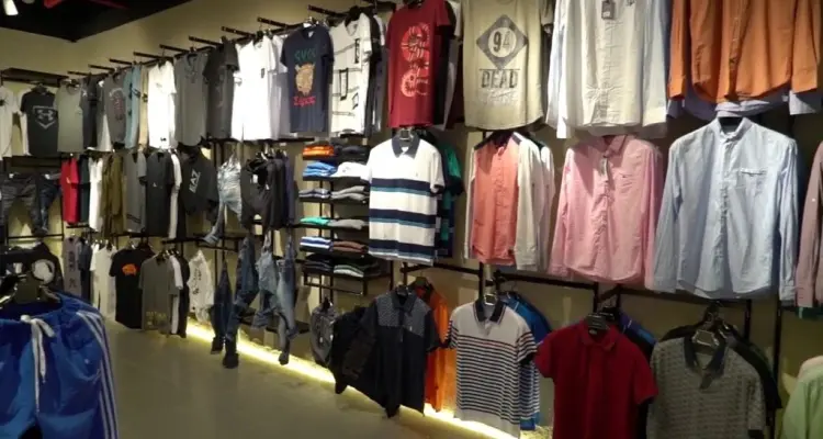 محلات الألبسة بـ حلب الغربية تغلق أبوابها عقب حملة للجمارك على البضائع التركية: أخبار