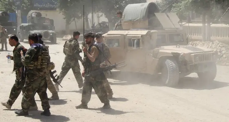 الجيش الأفغاني ينتزع السيطرة من "طالبان" في 14 مديرية وطاجيكستان تحشد قواتها على الحدود: أخبار