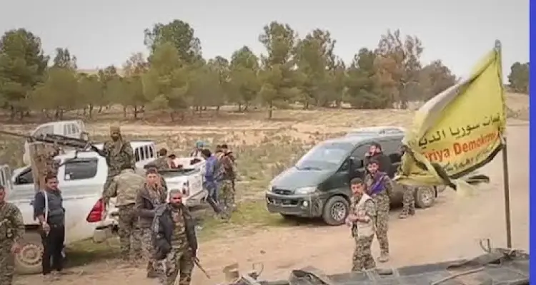 قتلى وجرحى واعتقال وجهاء المنطقة جراء اقتحام قسد لقرية بريف دير الزور الشرقي: أخبار