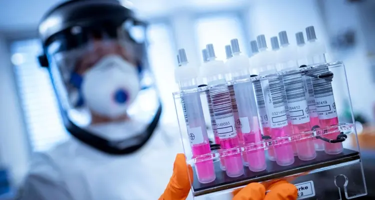 الصحة العالمية تصدر تصورها الأولي حول متحور أوميكرون وتحث 194 دولة على اتخاذ إجراءات: أخبار