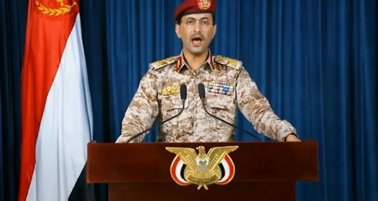 جماعة الحوثي تتحدث عن استهداف هدفٍ عسكري حساس بمطار أبها الدولي بصاروخٍ جديد دخل الخدمة مؤخراً: أخبار