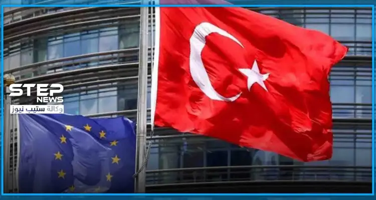 "ملطخ بالدم".. نائب يوناني يمزّق العلم التركي وأنقرة تهدده بــ"كسر الأصابع": أخبار