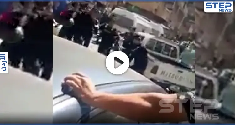 بالفيديو || عناصر الشرطة الأردنية تعتدي بالضرب على مدني أثناء اعتقاله.. والسلطات تتحرك: أخبار