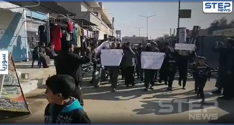 بالفيديو|| مظاهرة حاشدة بـ ريف ديرالزور الشرقي ضد قرار تتخذه "قسد" لأوّل مرّة في المنطقة: أخبار