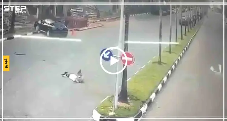 مشهد يحبس الأنفاس.. امرأة تتعرض أثناء ركضها بأحد الشوارع لحادث سير قاسٍ (فيديو): أخبار