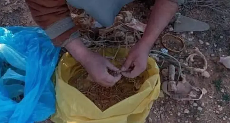 شاهد بالصور|| تنظيف المقابر من السحر والشعوذة في دولة عربية.. ومنع النساء من دخولها: أخبار