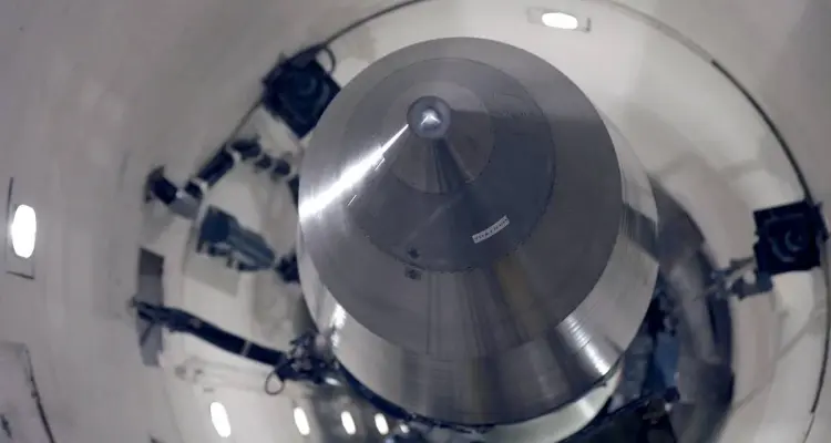 أمريكا تختبر صاروخا باليستيا عابرا للقارات (فيديو): أخبار