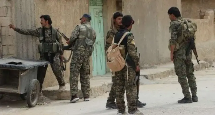 ميليشيا قسد تفرض حظر تجول بمدينة الرقة وتنشر قوّاتها بشكل واسع، والتفاصيل!!: أخبار