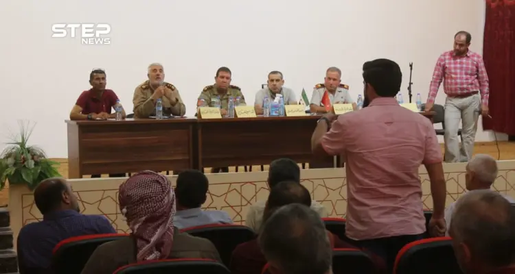 بعد تردي الأوضاع الأمنية اجتماع لوجهاء وفعاليات مع رؤساء مؤسسات في المدينة الباب بريف حلب: أخبار