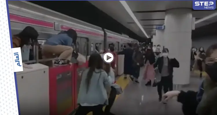 بالفيديو|| ركاب مترو طوكيو يقفزون من النوافذ بسبب مهاجم يحمل سكيناً افتعل حريقاً على متنه: أخبار