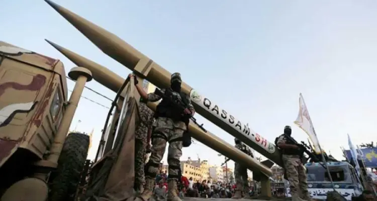 تل أبيب بمرمى صورايخ القسام مجدداً والكشف عن نوع جديد من صواريخ المقاومة: أخبار