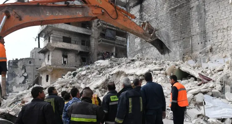 الميليشيات الإيرانية تنذر أهالي حلب الشرقية بإخلاء منازلهم: أخبار