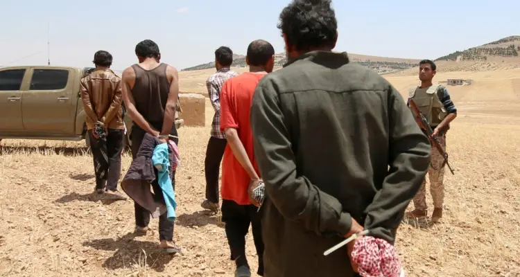 مساومة علنيّة من "قسد" لحلفائها.. ومسؤول كردي يكشف عن أعداد أسرى "داعش": أخبار