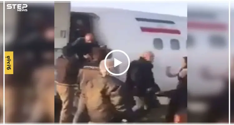 بالفيديو|| طائرة مدنية إيرانية تهبط بأحد شوارع البلاد.. والتفاصيل: أخبار