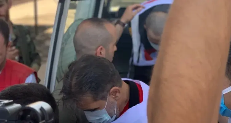 عملية تبادل الأسرى المحتجزين بين النظام السوري وفصائل المعارضة السورية الموالية لتركيا بمعبر أبو الزندين: أخبار