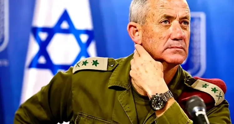 إسرائيل تتجهز لاحتمال ضرب إيران عسكرياً ووزير الدفاع يتجه إلى أمريكا لعقد صفقة: أخبار