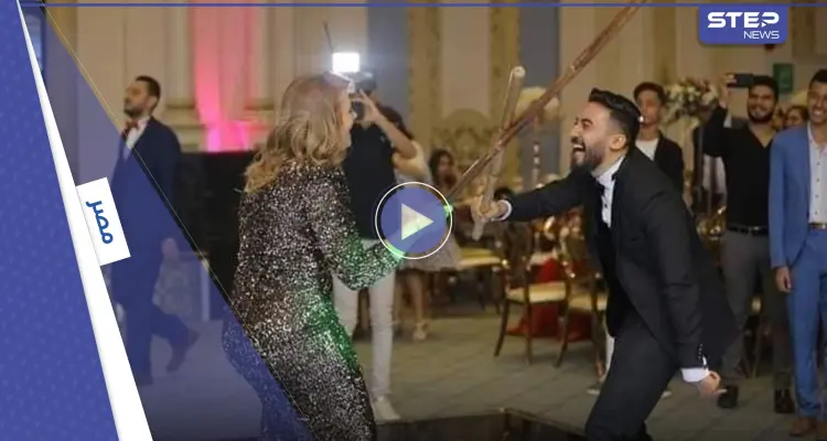 شاهد|| وكيلة مدرسة مصرية تدافع عن معلمة المنصورة وتنشر فيديو وهي ترقص بالعصا بزفاف ابنتها وترفقه بتعليق مثير (فيديو وصور): أخبار