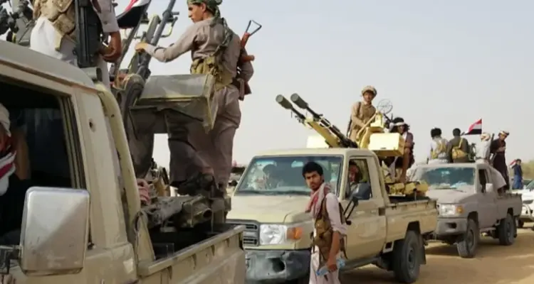 مصادر عسكرية: جماعة الحوثي تحقق تقدماً في مأرب وتسيطر على جبل استراتيجي: أخبار