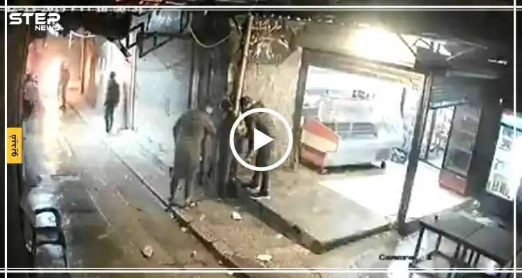 شاهد بالفيديو|| مجددًا.. مواطن لبناني "يحرق" نفسه بالبانزين لعدم قدرته على علاج ابنته: أخبار