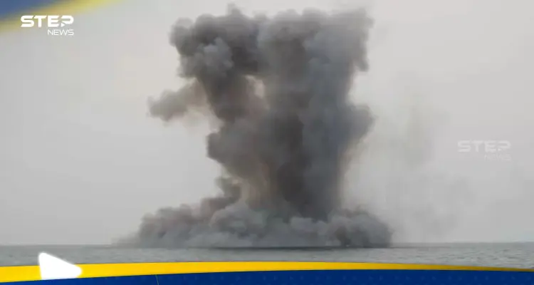 انفجار قارب حوثي على بعد أميال من أسطول أمريكي بالبحر الأحمر: أخبار