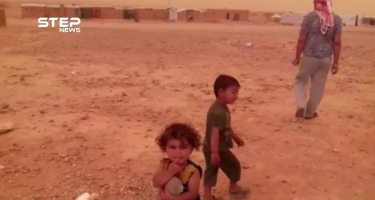 عاصفة رملية تجتاح مخيم الركبان على الحدود السورية الأردنية: أخبار