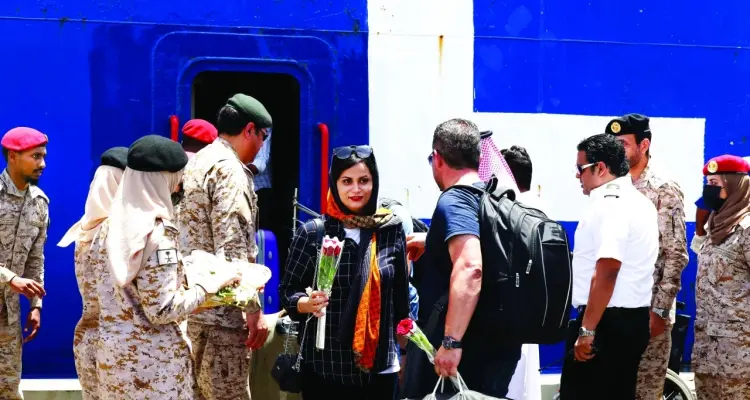 السعودية تجلي عشرات الإيرانيين من السودان للمرة الأولى: أخبار