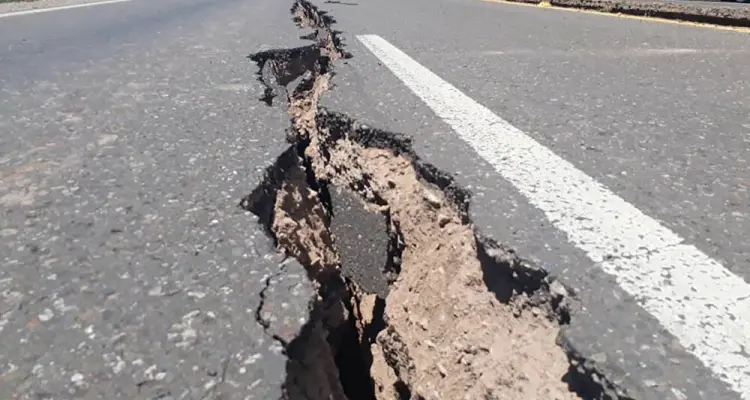 زلزال يضرب شمال غربي إيران بقوة 5 درجات: أخبار