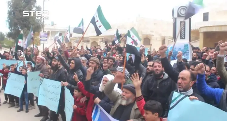 "بالشام الشعب عالدور عالكازية بيستنى".. مظاهرة في مدينة الباب إحياء لذكرى مجزرة الساعة بحمص: أخبار