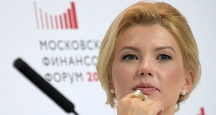 روسيا تعلن القبض على نائبة رئيس أكبر بنك بعد فرارها مع آلاف الدولارات: أخبار