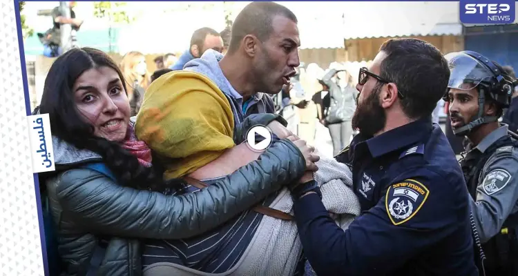 القوات الإسرائيلية تُهاجم وقفات احتجاجية في القدس وتُنفذ اعتقالات (فيديو): أخبار