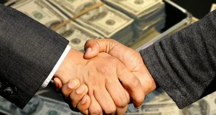 هل فوائد الأقساط حرام وما هي شروط البيع بالتقسيط؟: أخبار