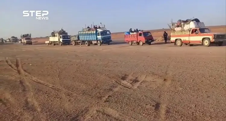 شاهد خروج القافلة الخامسة من مخيم الركبان إلى مناطق سيطرة النظام: أخبار