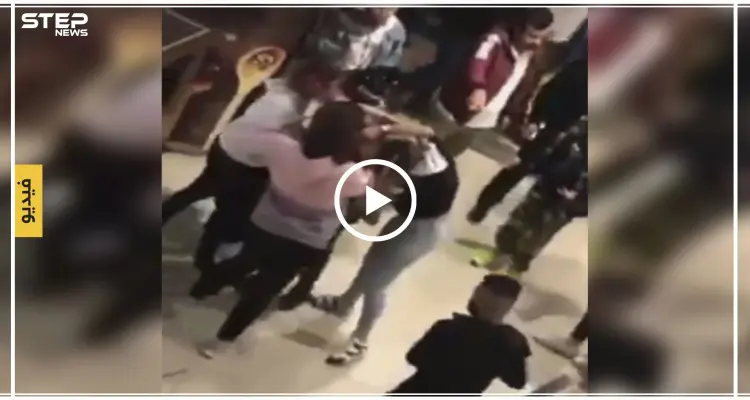 بالفيديو|| معركة فتيات داخل أحد أرقى مولات الأردن بسبب الـ"بلاك فرايدي": أخبار