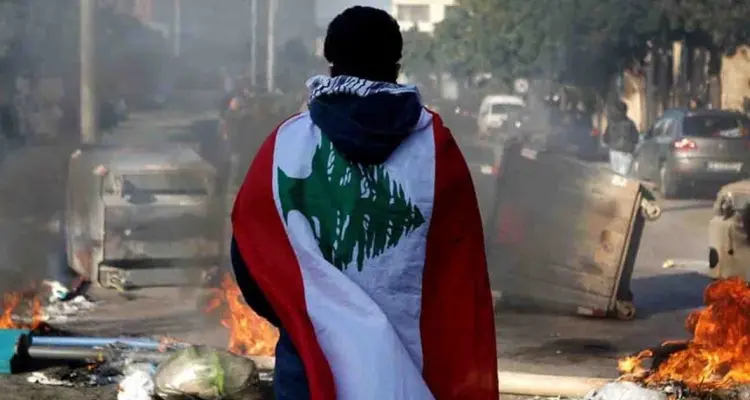 دولار السوق السوداء يحلّق على وقع الأزمة مع دول الخليج والجامعة العربية تصدر بياناً: أخبار