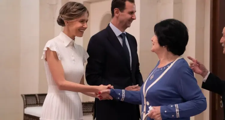 شاهد|| بشار الأسد يقلد شخصية عسكرية "وسام الاستحقاق السوري".. تعرف عليه: أخبار