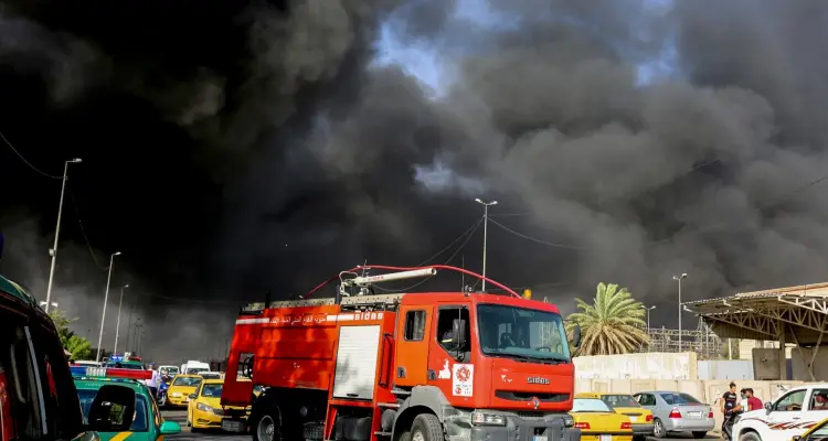 اندلاع حريق هائل في جامعة عراقية بالكوت عاصمة محافظة واسط وفرق الدفاع تعمل على إخماده (فيديو): أخبار