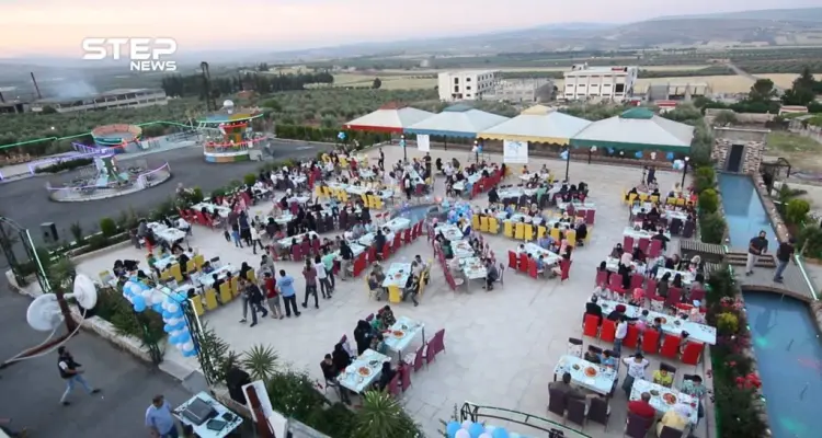 إفطار جماعي لعوائل محلية ومهجّرة في مدينة عفرين بريف حلب: أخبار