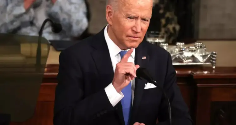 بايدن يعد بأن يبلغ بوتين أنه لن يدعه يفعل هذا الأمر: أخبار