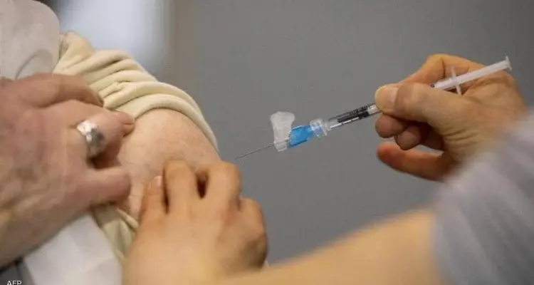 وكالة الأدوية الأوروبية تراجع لقاحاً لكورونا معتمد في أوروبا بعد تقارير عن تسببه بجلطات مميتة: أخبار