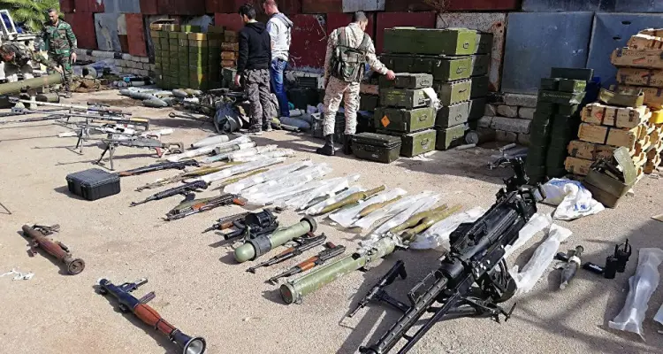 الأسد يدعم قوّاته عسكريًا من ترِكات المعارضة للأسلحة والذخائر بدرعا!!: أخبار