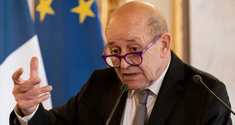 "لودريان" يكشف عقب لقائه "تبون" عن خطوةٍ مشتركة مع الجزائر تسعى للبدء بها باريس: أخبار