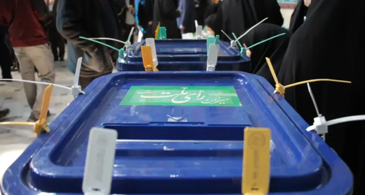 أحمدي نجاد يحسم موقفه من المشاركة في الانتخابات الرئاسية الإيرانية: أخبار