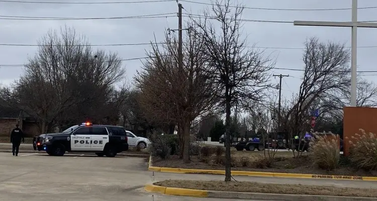 مسلح يقتحم كنيس بيت إسرائيل اليهودي ويحتجز رهائن في ولاية تكساس والشرطة تتعامل معه: أخبار