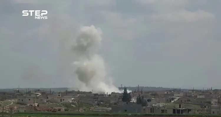 قوات النظام السوري توقع قتلى وجرحى في قصف لقرية ومخيم نازحين جنوبي إدلب!!: أخبار