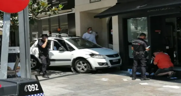 سيارة قس تدهس عدداً من المارة في مدينة ماربلا الإسبانية وتخلّف عشرات الإصابات: أخبار