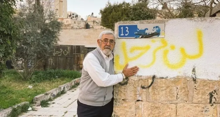 إسرائيل تصعّد.. مستوطنون يقتحمون حي الشيخ جراح ويطلقون مسيرة قرب الأقصى: أخبار