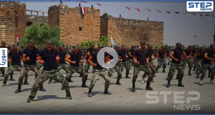 بالفيديو|| سوريا حرّة والأسد برّا.. مقاتلي الفيلق الخامس بدرعا يخرجون بمظاهرة عقب عرض عسكري ضخم: أخبار