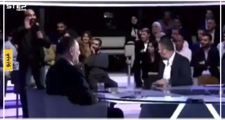 بالفيديو|| ناشط لبناني "يكسح" نائبة طلبت منه إغلاق طرقات مناطق المسلمين بدل المناطق المسيحية: أخبار