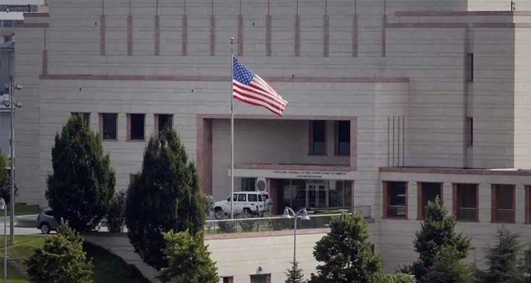 واشنطن تستدعي موظفي سفارتها غير الأساسيين في العاصمة الأفغانية كابول.. وتكشف السبب: أخبار