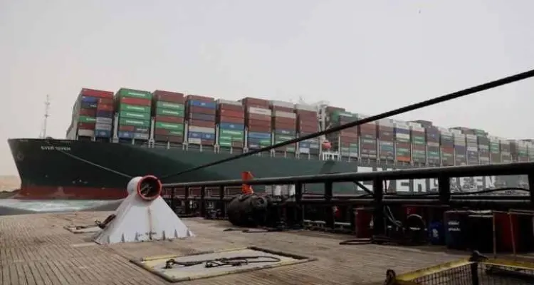 خبير بحري أردني يكشف تأثير جنوح باخرة في قناة السويس بالمملكة.. ويحذّر من هذا الأمر: أخبار